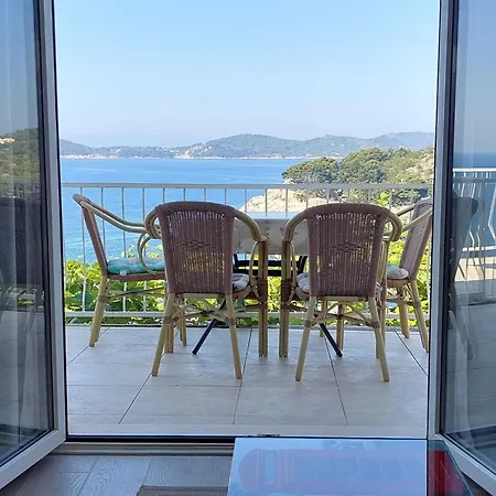 Matea - Two-bedroom With Sea View And Balcony - Tikovica Stikovica